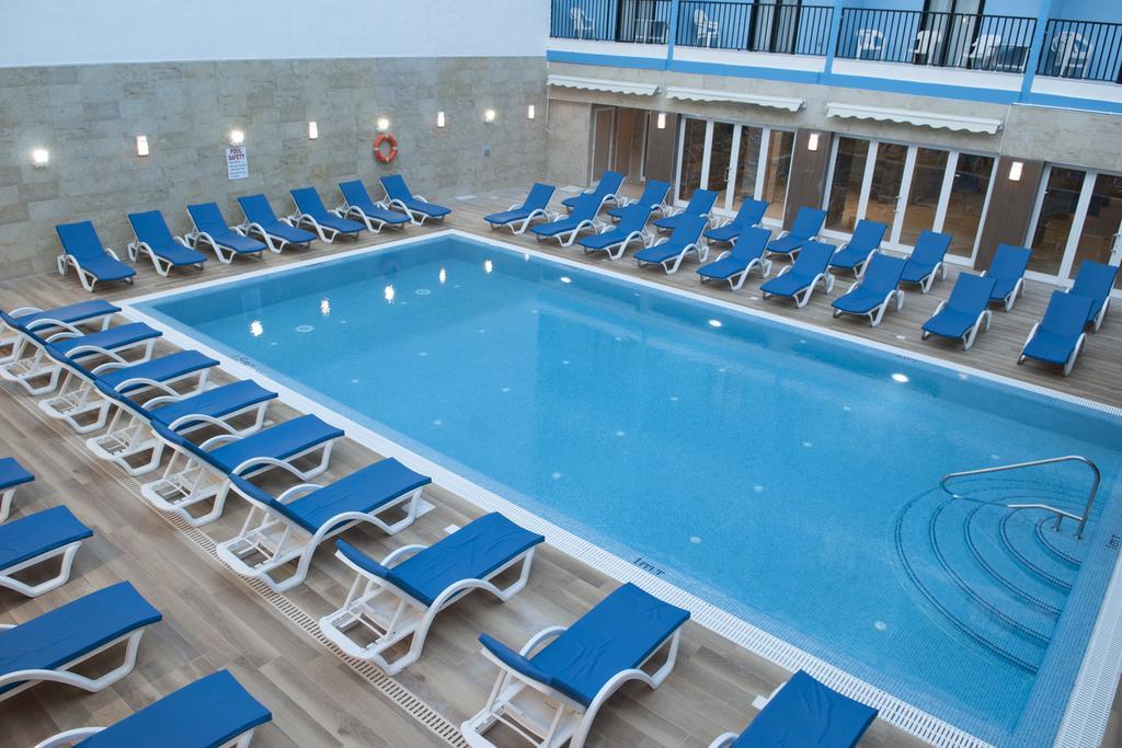 Euroclub Hotel Сейнт Полс Бей Екстериор снимка